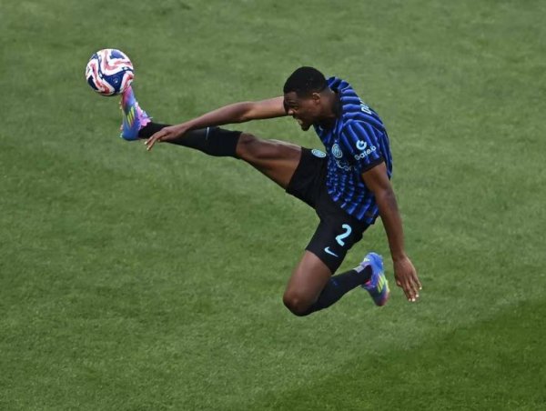 Nhớ lại 0-2 của Inter Milan trong trò chơi, Đội quân Đen và Đen lỗi thời tiến đến bờ vực bị buộc phải cải cách